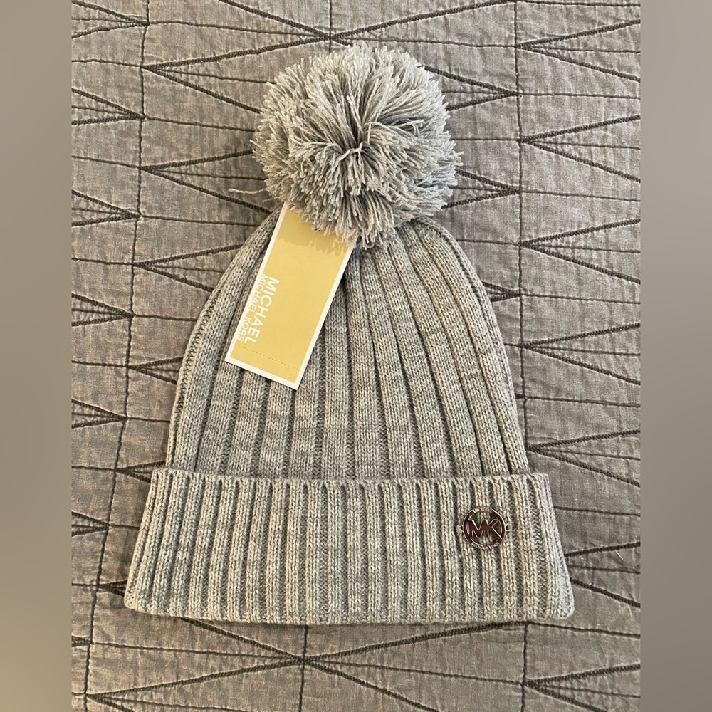 MICHAEL Kors Gray Beanie Winter Hat NWT